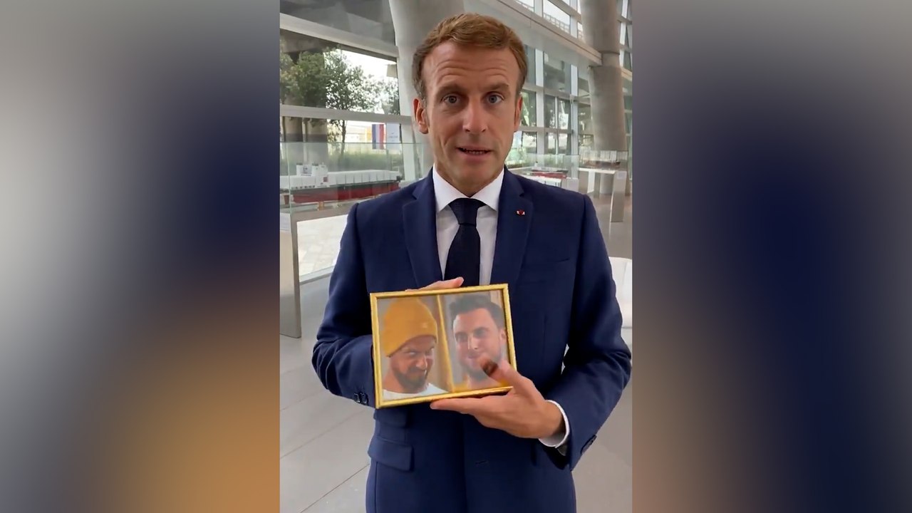 Emmanuel Macron montre une photo de McFly et Carlito pour son message de rentrée
