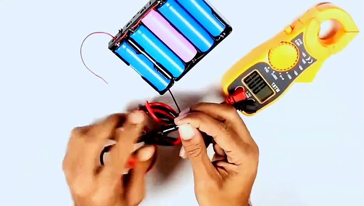 How to make a Mobile Power bank at home by waste items