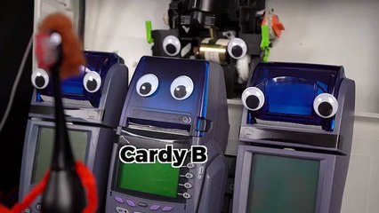 Il joue Sweet Dreams avec des appareils de toute sorte