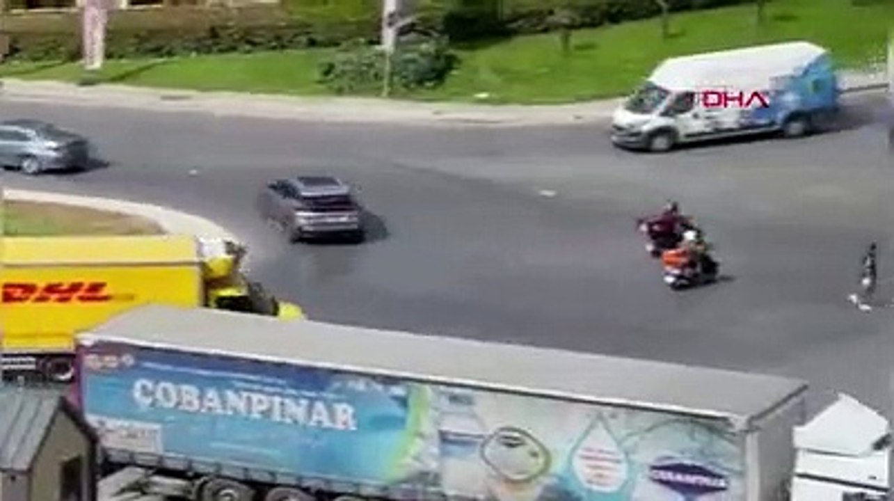 Bağcılar'da bir kişi tartıştığı taksicinin arkasından ateş etti