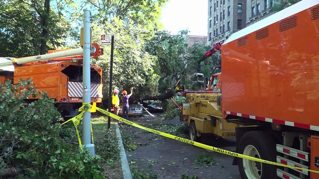 Τουλάχιστον 13 οι νεκροί σε Νέα Υόρκη και Νιου Τζέρσεϊ από τις σφοδρές βροχοπτώσεις