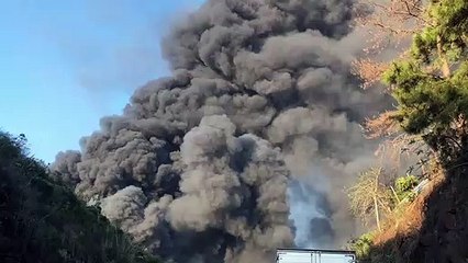 Fumaça mostra a proporção do incêndio em Xaxim