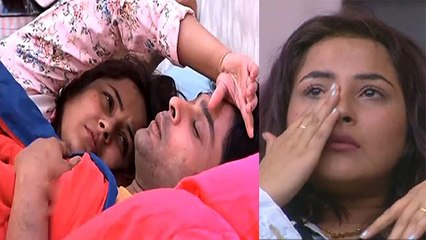 Sidharth Shukla Funeral: Sidharth की Body को नही छोड़ रही Shehnaaz Gill | Boldsky