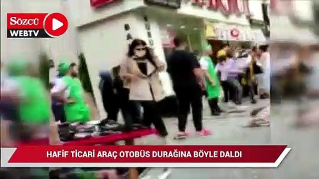 Kasımpaşa'da hafif ticari araç otobüs durağına böyle daldı
