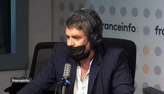 Hervé Mathoux répond à Pierre Ménès qui l'avait violemment tâclé après son départ de Canal+ suite à des accusations d'agressions sexuelles : J'espère qu'il va se remettre en cause