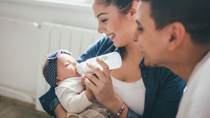 Cette maman découvre que la nounou donne le sein à son bébé quand elle n’est pas là