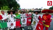 El Caramelo Team se encuentra a las afueras del Estadio Azteca apoyando al Tri