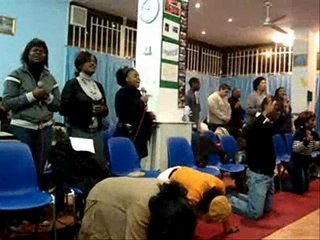 Véillée de prière LA VICTOIRE M'APPARTIEN louange