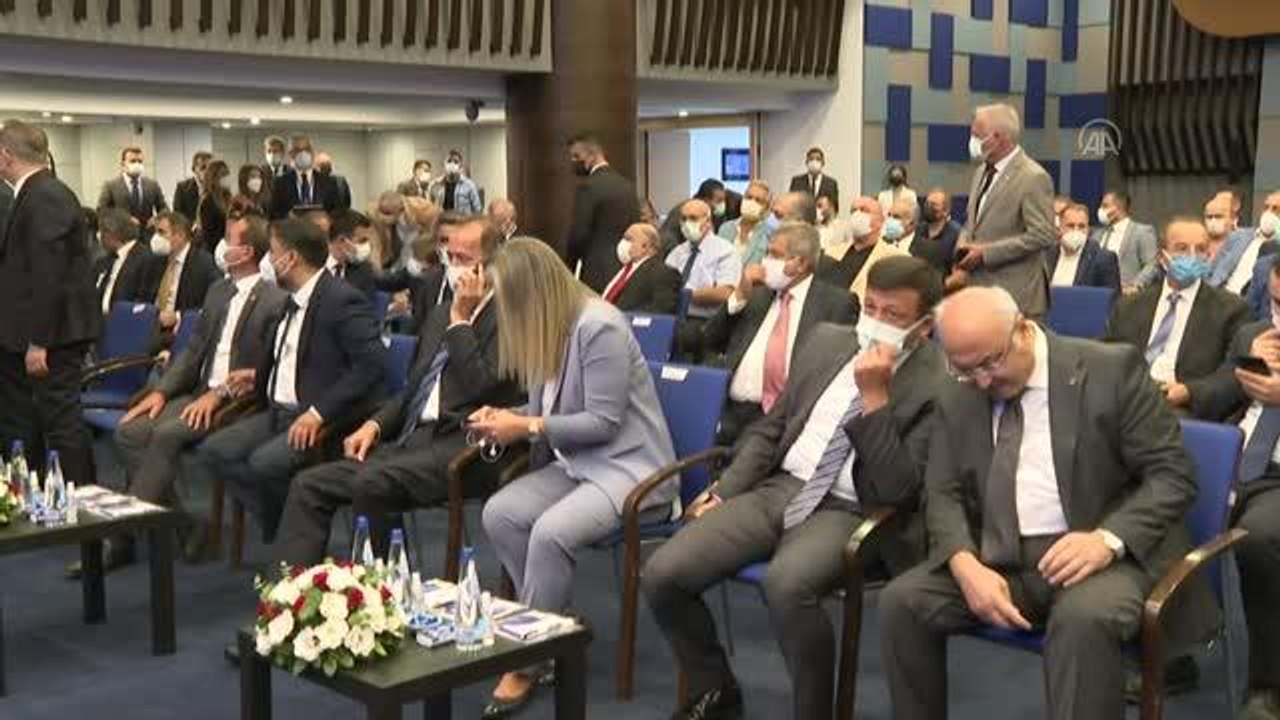 Bakan Muş: "Hedefimiz artık Türkiye'nin cari fazla veren bir ülke konumuna ulaşmasını sağlamak"