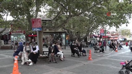 Bursa'nın tarihi mekanlarında müzik sürprizi