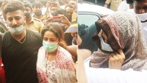 Shehnaaz Gill And Siddharth Mother Arrived Cremation Ground For Sidharth Shukla Funeral