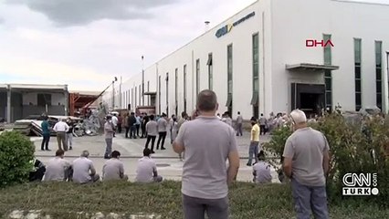 Bakırköy'de fabrika alevlere teslim oldu