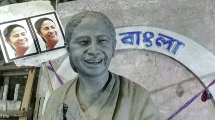 Political war erupts over Durga idol resembling Didi