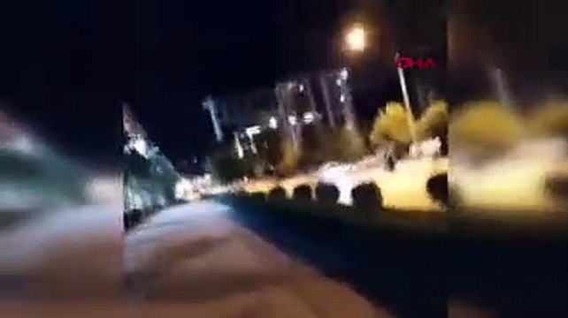 Yola fırlayan oğlunu kurtarmak isterken araba çarptı; arkadaşıyla birlikte hayatını kaybetti