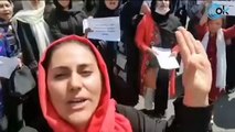 Mujeres afganas salen a las calles de Kabul para reclamar su inclusión en el gobierno y la educación