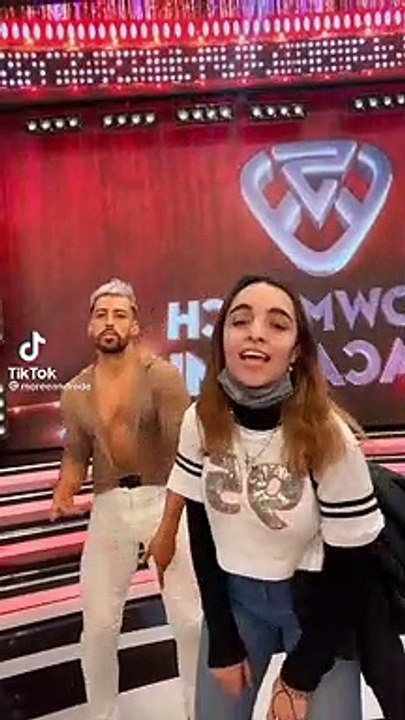 More Andrade en ShowMatch bailando con Jorge Moliniers