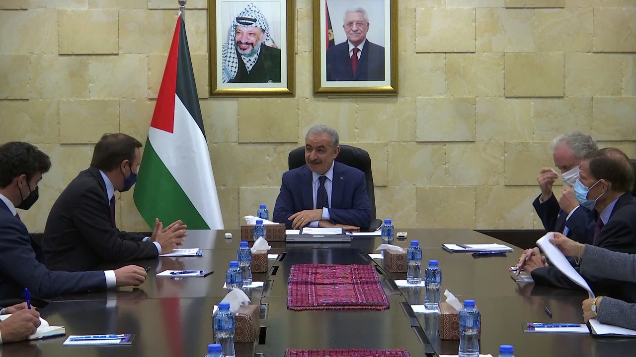 رئيس الوزراء الفلسطيني يستقبل وفدا من الكونجرس الأمريكي
