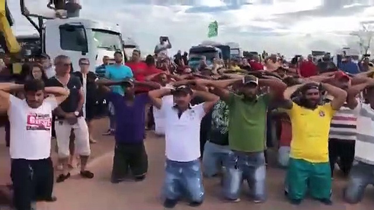 Tensão no ar e nas estradas