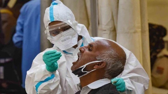 India records 42,618 new COVID cases, 330 deaths in 24 hrs