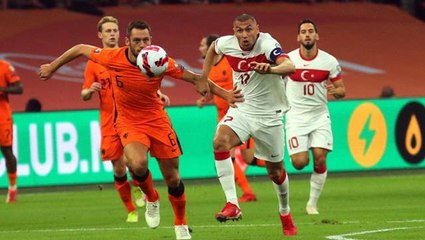 Video herunterladen: Tarihi hezimet! 2022 Dünya Kupası Elemeleri G Grubu 6. maçında Türkiye, deplasmanda Hollanda'ya 6-1 yenildi