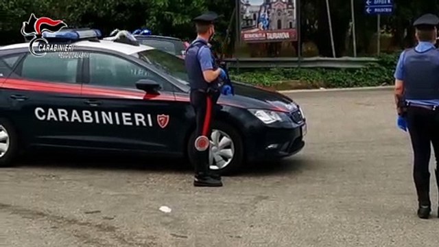 Polistena (RC). Rapina un esercizio commerciale, minaccia con fucile giocattolo e si fa consegnare l’incasso