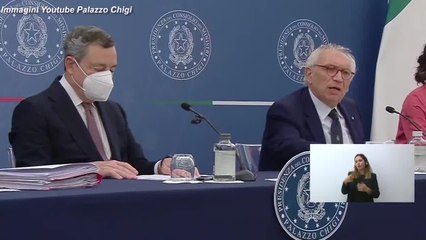 A scuola senza mascherine, polemiche su 'emarginazione'