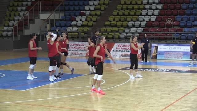 Sultanlar Ligi'nin yeni takımı Bolu Belediyespor, yeni sezon için iddialı