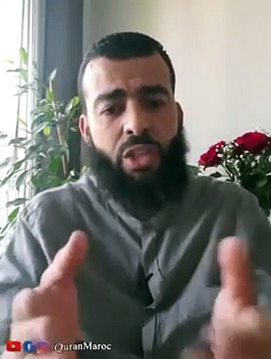 هذا ما فعلته بأموال الغناء بعد توبتي إلى الله تعالى __ القارئ محمد رزقي