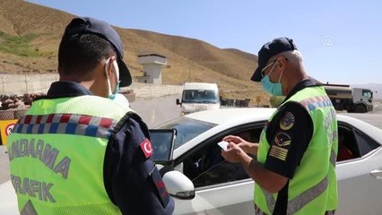Başkale'de drone destekli trafik denetimi yapıldı