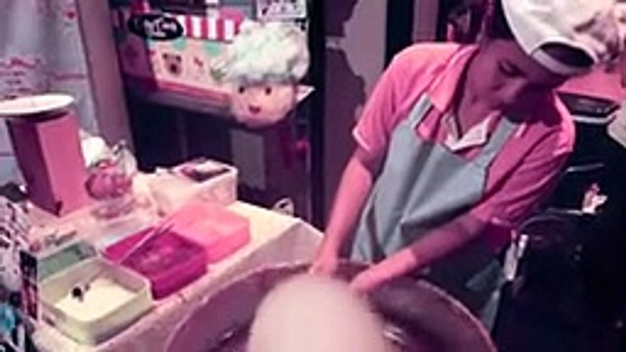 Hello Kitty Cotton Candy Art ハローキティ