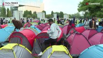 Fransa: Paris'te bin göçmenin valilik önünde kurduğu çadırlar kaldırıldı