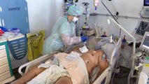 Polynésie française: dans un hôpital saturé, les soignants continuent de lutter