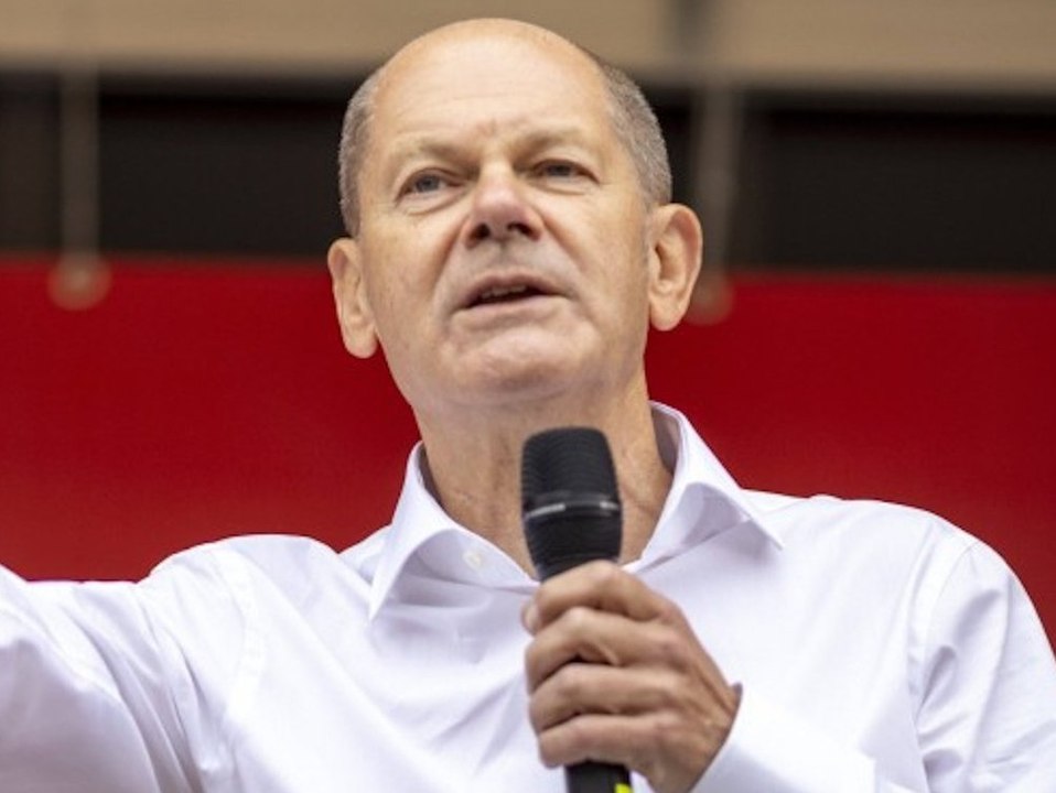 "Versuchskaninchen": Olaf Scholz erntet Kritik von Spahn und Laschet