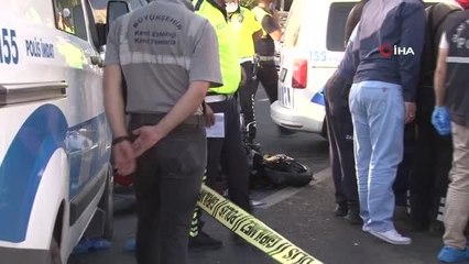 Son dakika... Aşırı hızlı motosiklet otomobile çarptı: 1 ölü, 2 yaralı