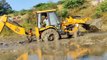 Massey Ferguson tractor stuck in mud and pulling out by jcb tractor video