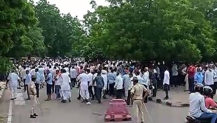 ग्रामीणों में उत्साह चरम पर, विजेताओं के स्वागत के लिए धूप में करते इंतजार