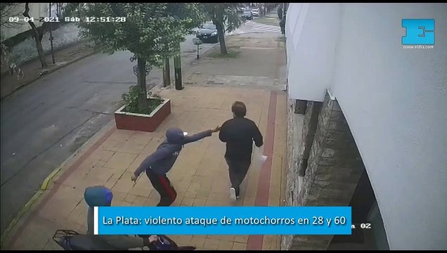Un hombre enfrentó y resistió a un violento ataque de motochorros en La Plata