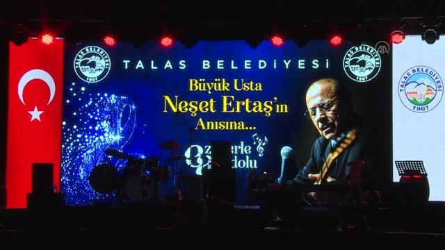 Neşet Ertaş anısına Ezgilerle Anadolu konseri düzenlendi