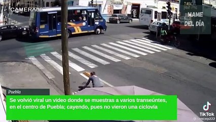 Peatones en #Puebla no ven ciclovía y caen cons