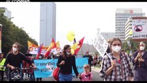 Zehtausende demonstrieren in Berlin gegen Rassismus und für Solidarität