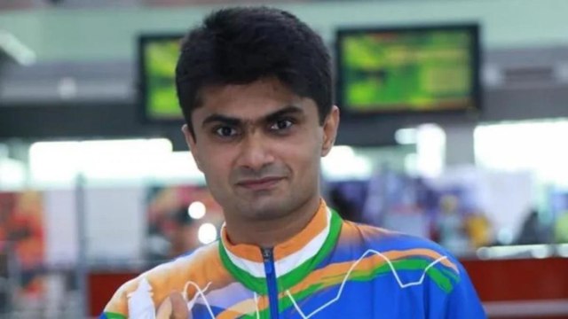 Suhas LY wins silver medal in Paralympic