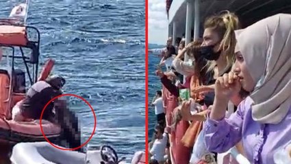 Yaşlı adam vapurdan düştü, tüm müdahalelere rağmen kurtarılamadı