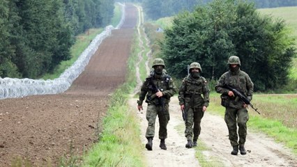 Migrants : la Pologne se barricade et verrouille sa frontière avec le Bélarus