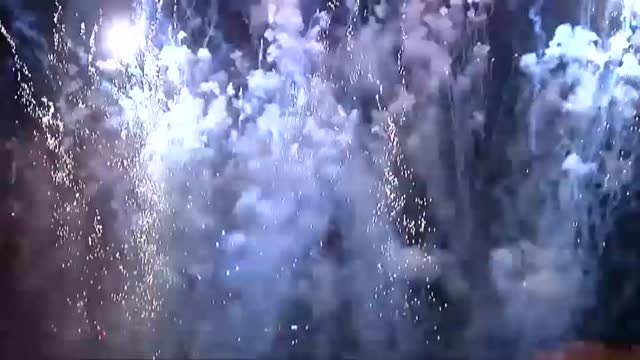 Valencia celebra la Nit de la Cremá en unas fallas históricas tras ser canceladas