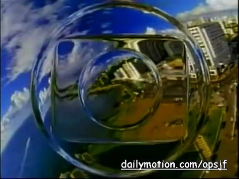 SUAVE VENENO - Valdomiro dá um tapa na cara Maria Regina e lava sua boca com sabão