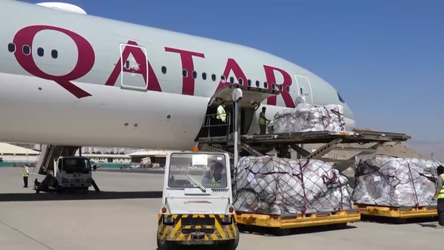 طائرة قطرية محملة بمساعدات إنسانية وطبية تصل كابل