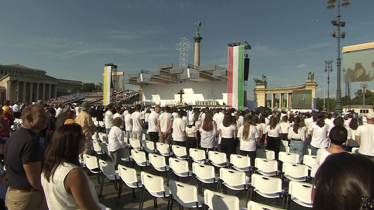 Hunderttausende feiern Messe unter freiem Himmel in Budapest