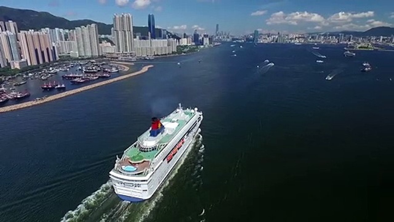 Cruise Ship