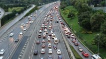 Okullar açıldı, İstanbul trafiğinde yoğunluk başladı