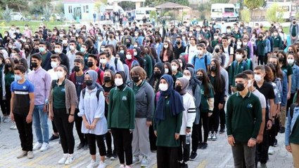 MEB'den 81 ile Kovid-19 rehberi! Pozitif vaka çıkan sınıf kapanmayacak